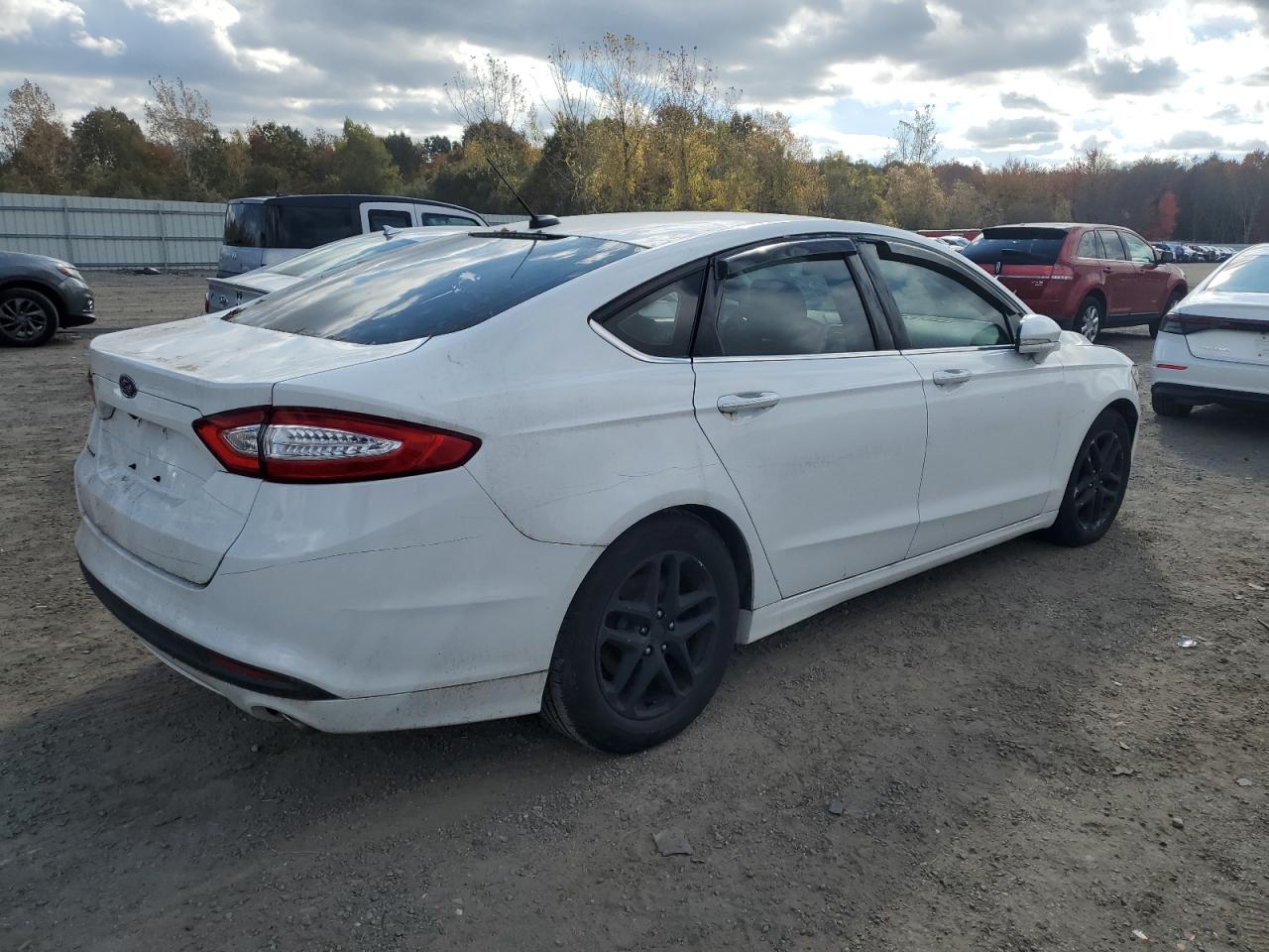 FORD FUSION SE