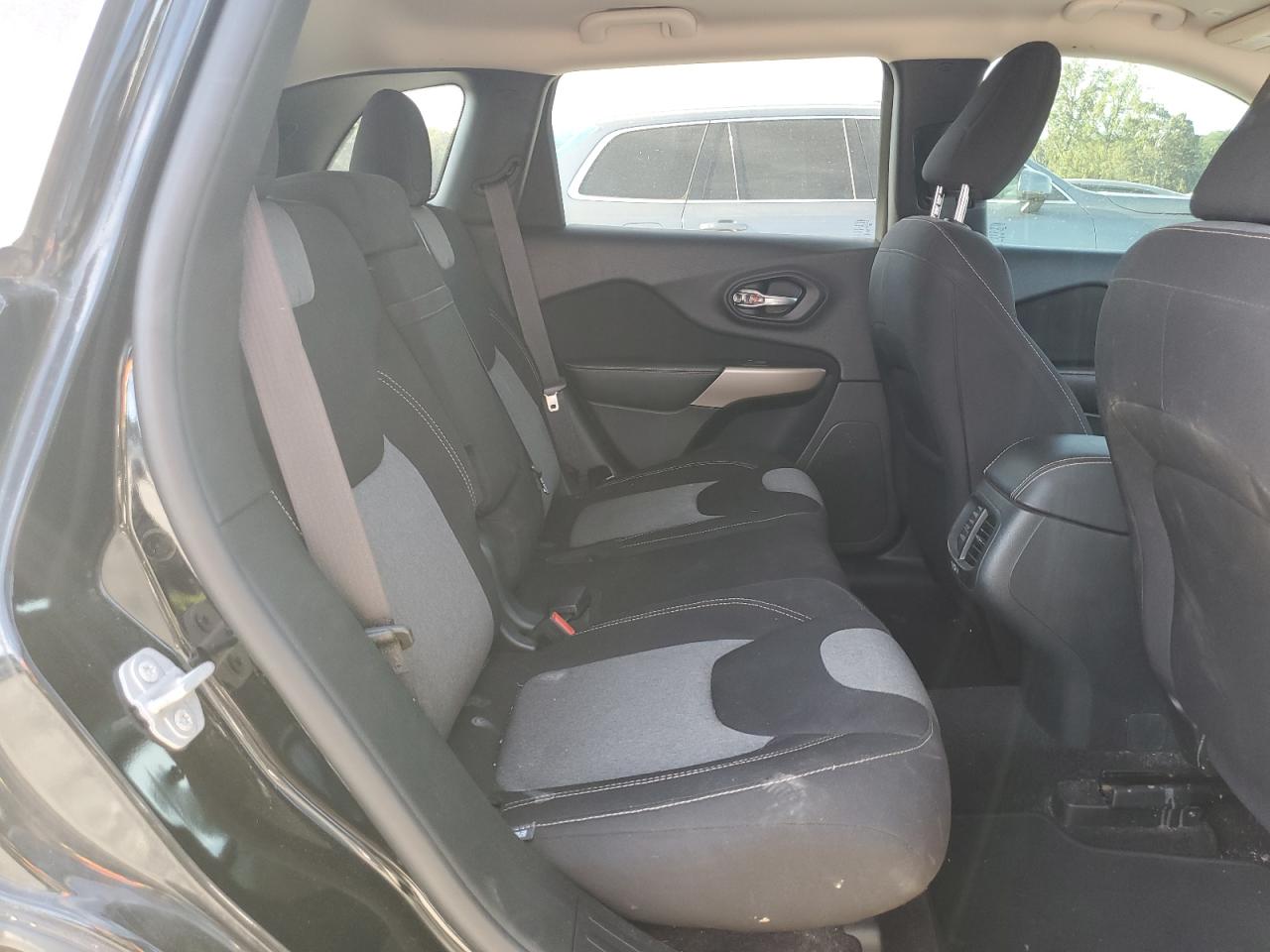 JEEP GRAND CHEROKEE LATITUDE