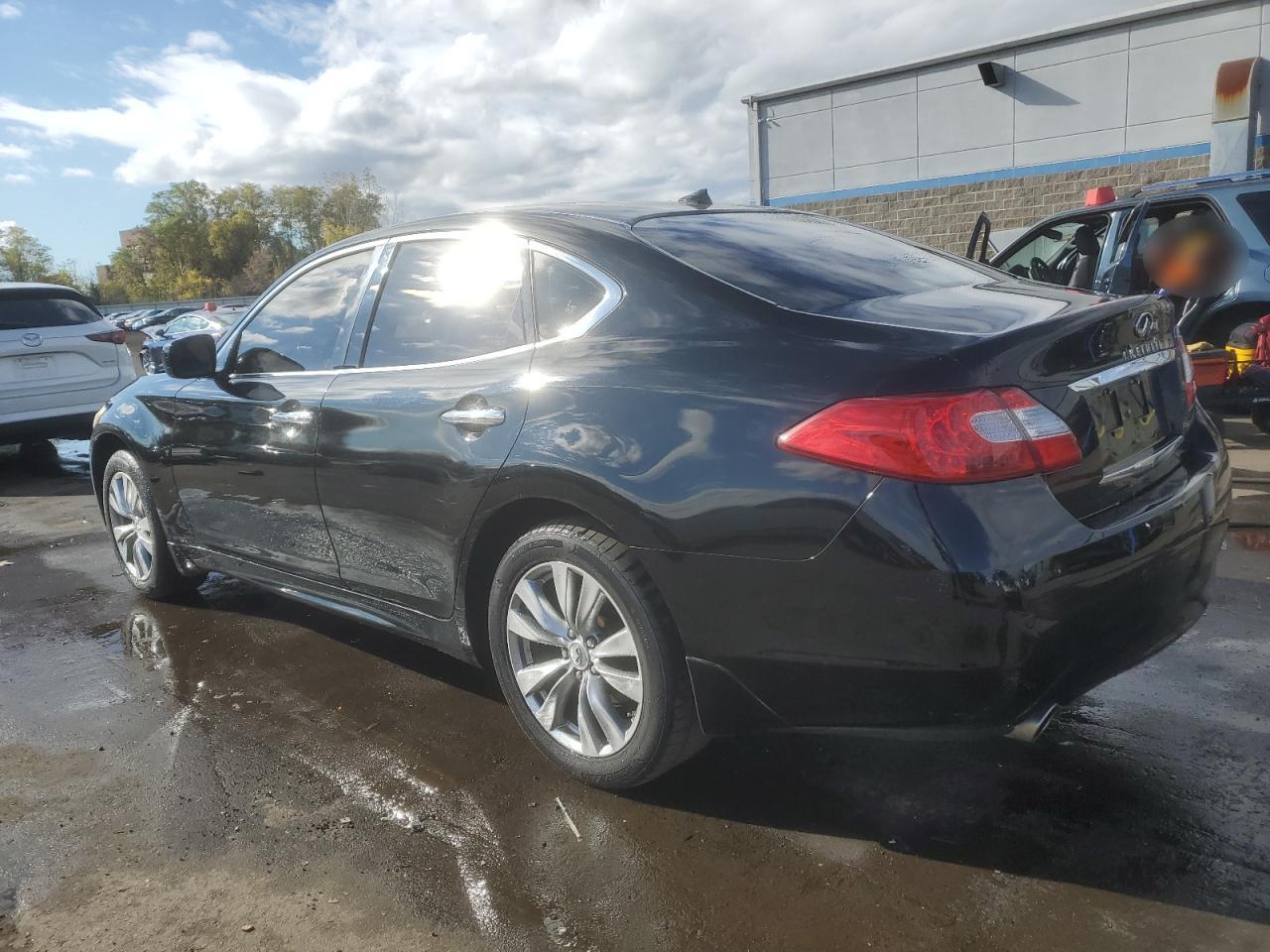 INFINITI M37 X