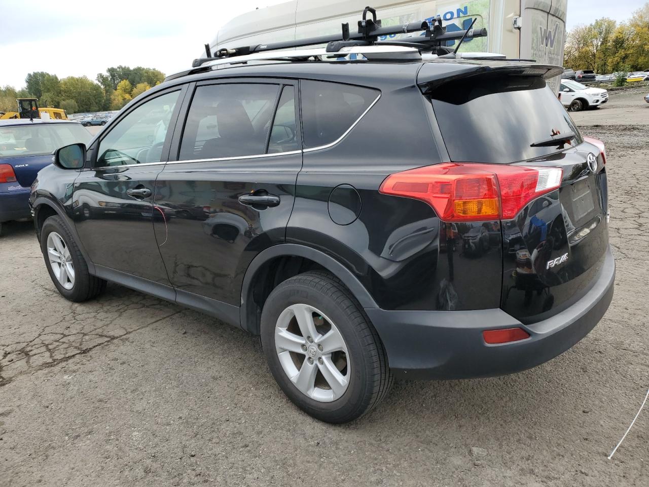 TOYOTA RAV4 XLE