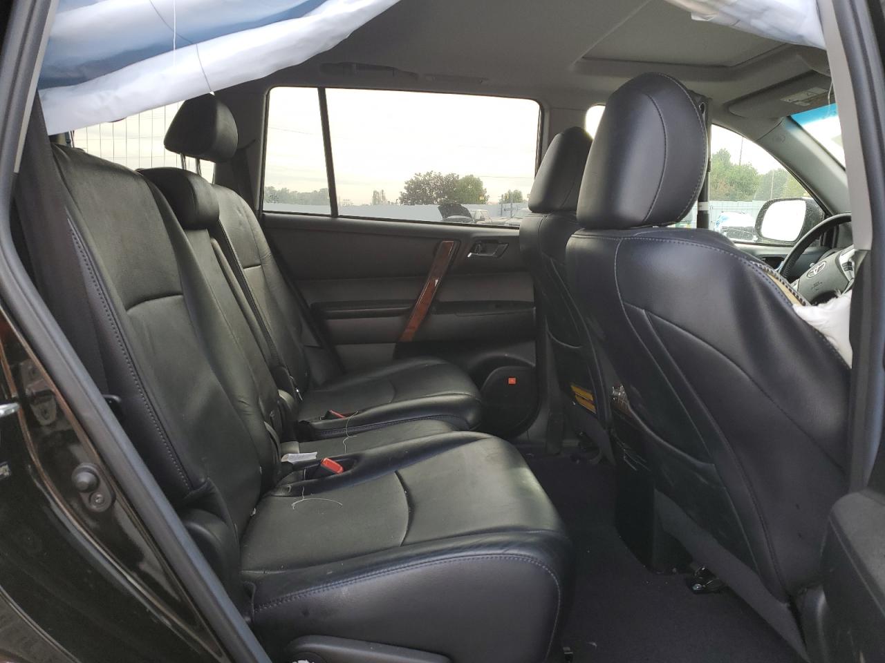 TOYOTA HIGHLANDER LIMITED