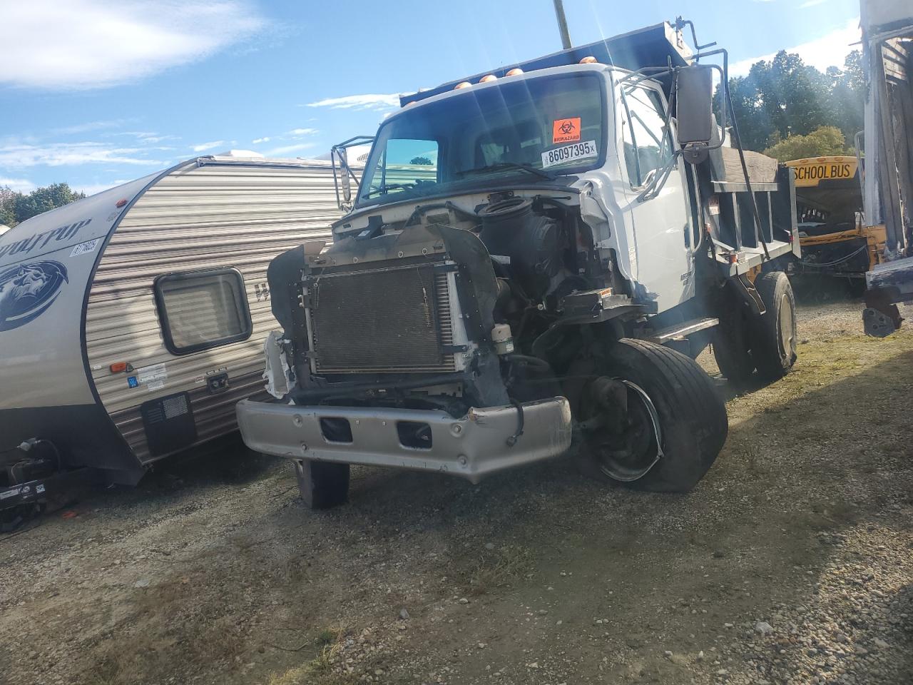 Lot #3302830897 2005 UNK L