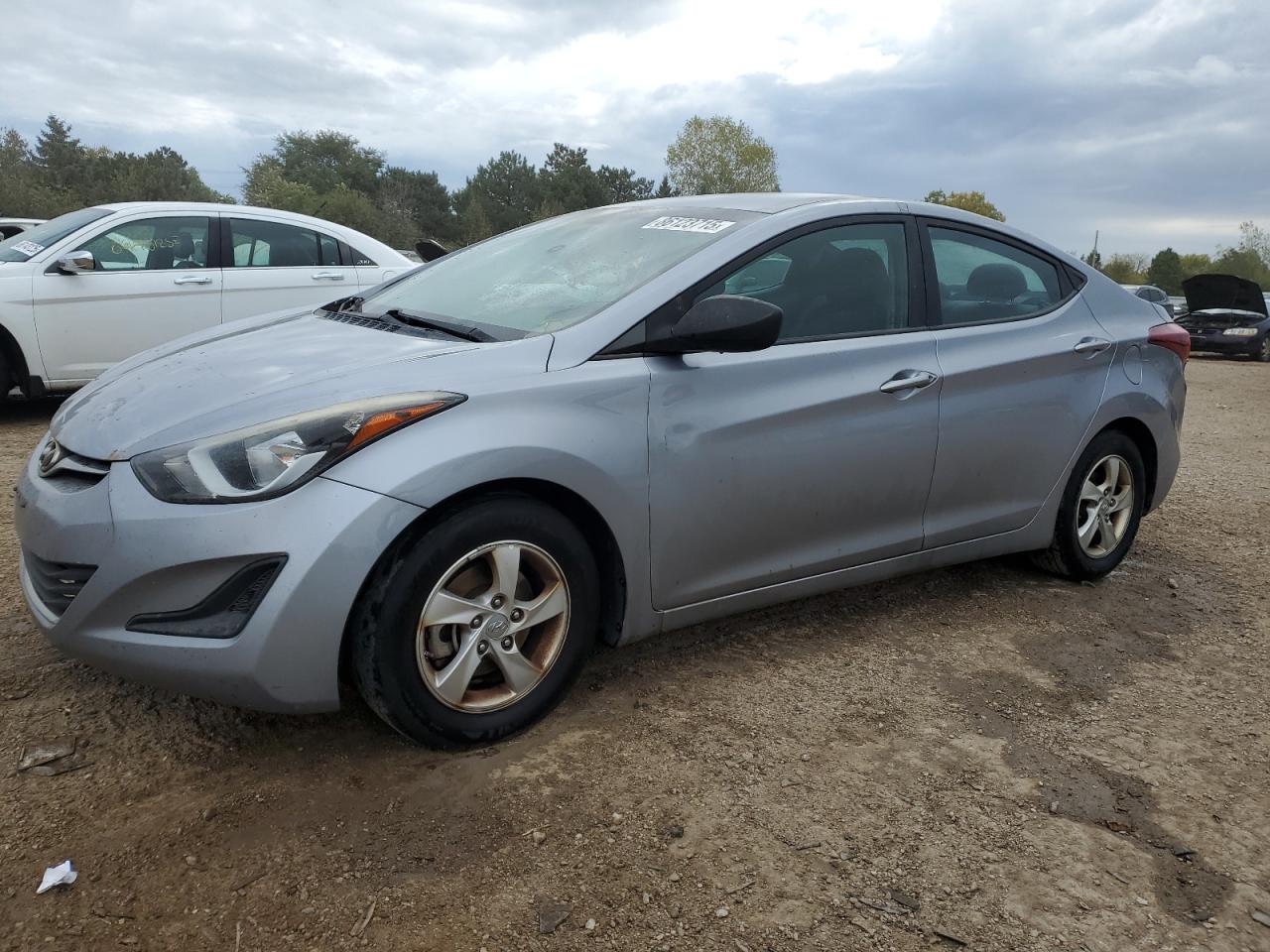 HYUNDAI ELANTRA SE