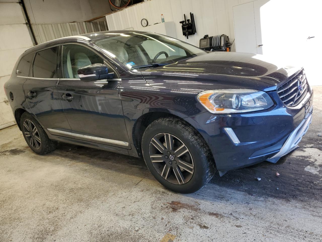 VOLVO XC60 T5 DYNAMIC