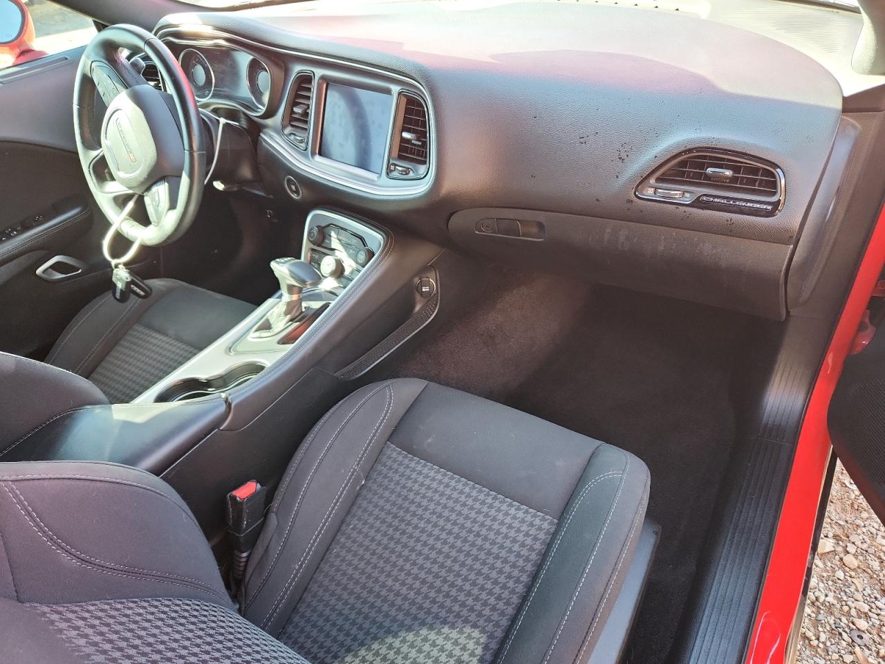 DODGE CHALLENGER SXT