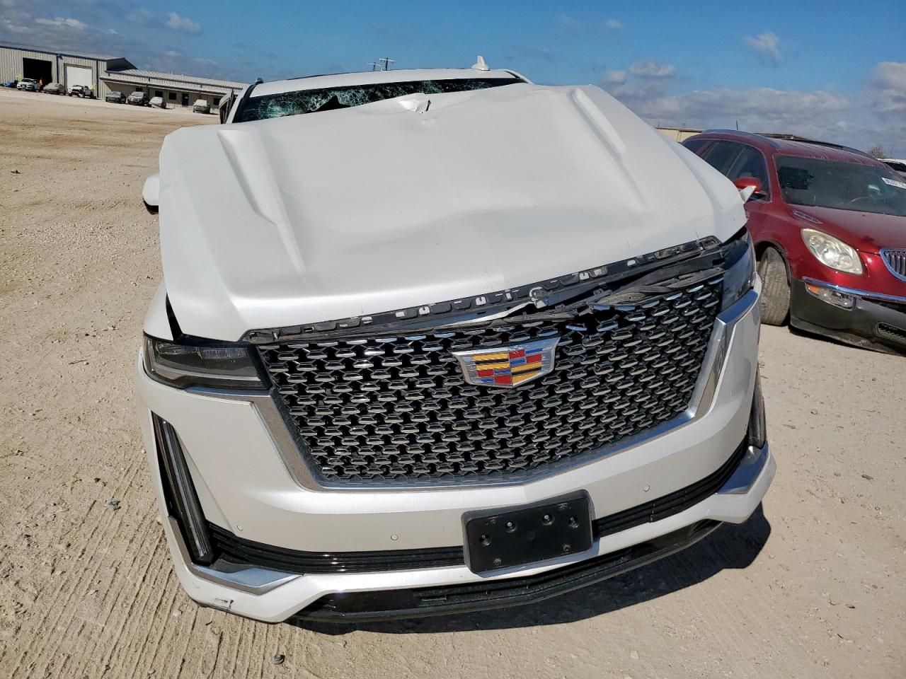 CADILLAC ESCALADE PREMIUM LUXURY