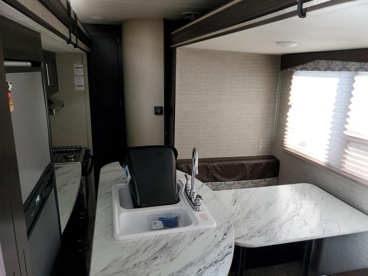 Lot #3278633937 2017 KEYSTONE KODIAK EXPRESS ULTRA