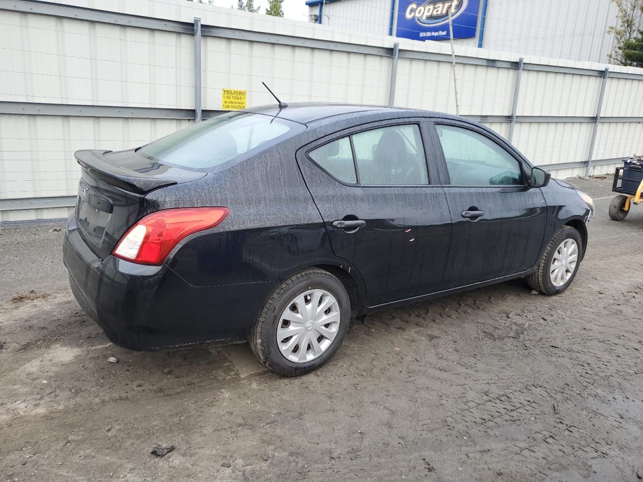 NISSAN VERSA S