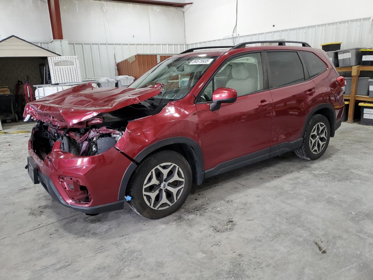 SUBARU FORESTER PREMIUM