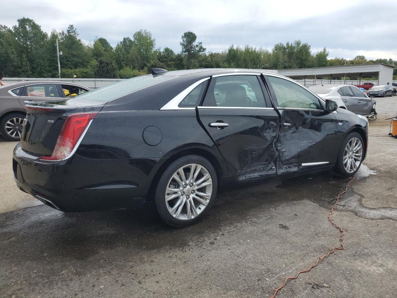 CADILLAC XTS LUXURY