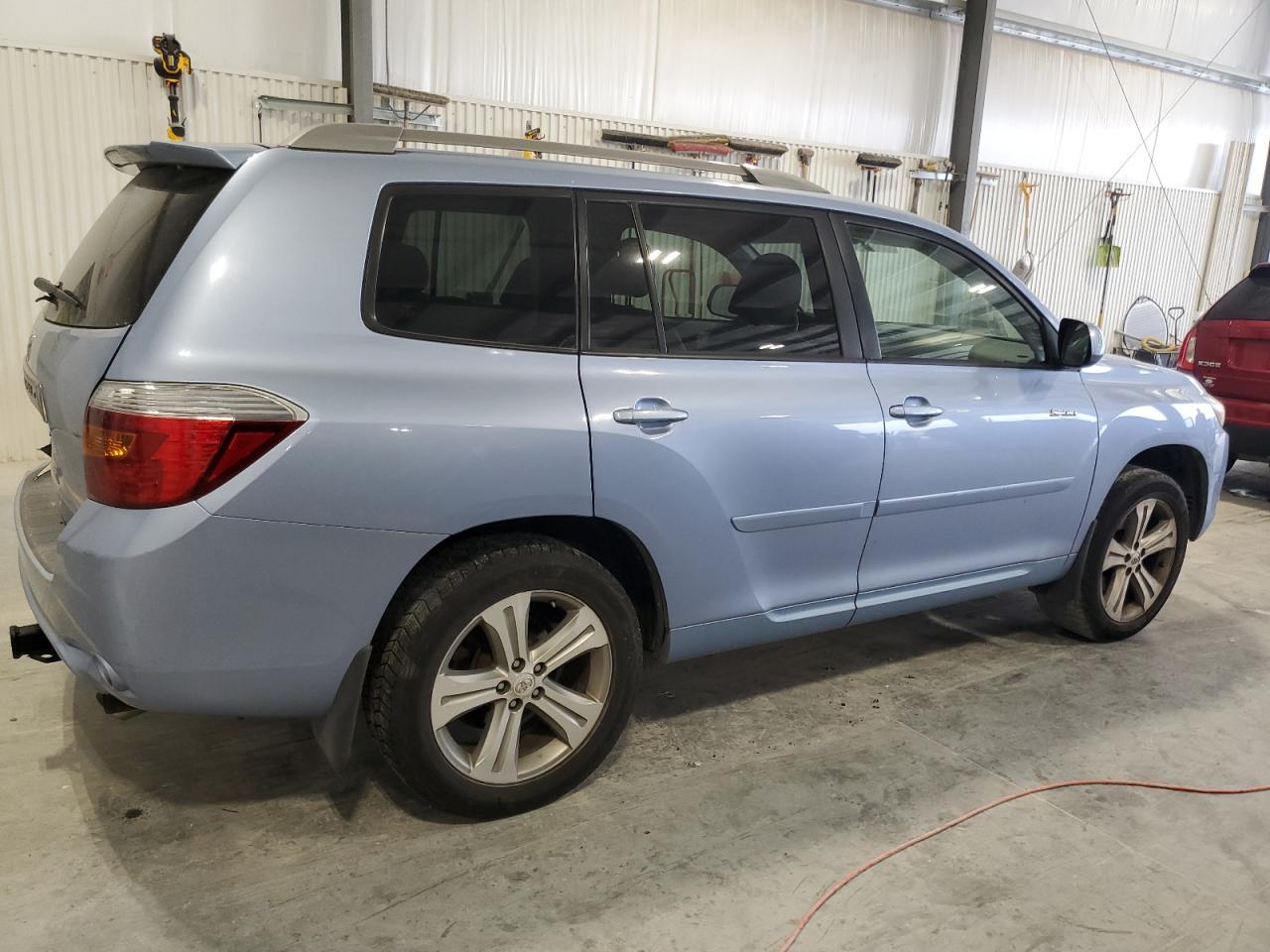 TOYOTA HIGHLANDER SPORT