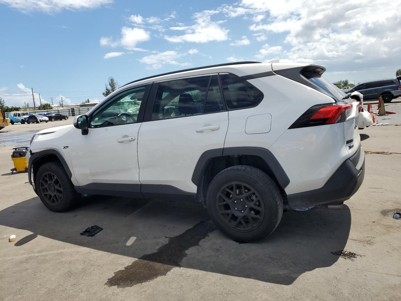 TOYOTA RAV4 XLE