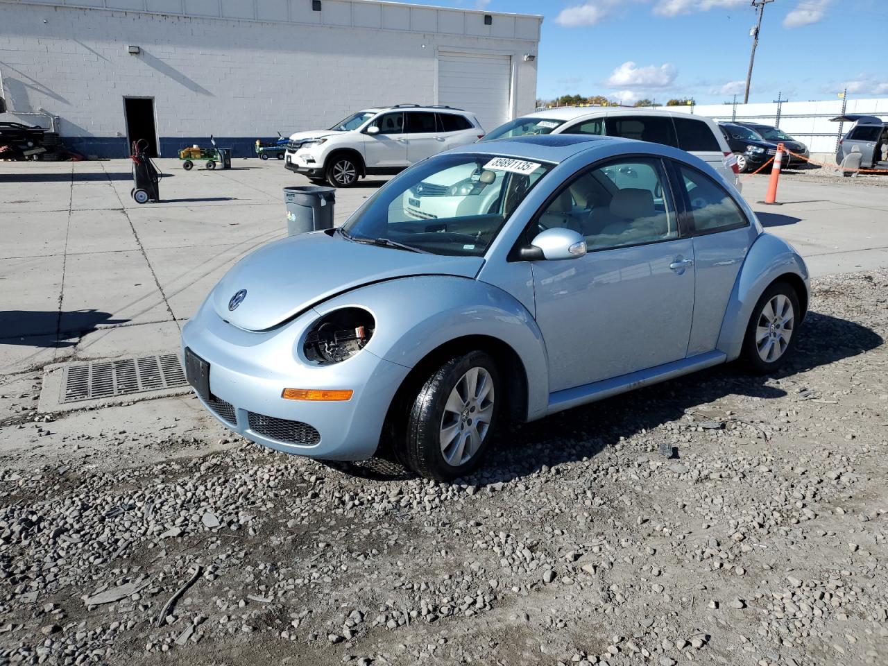 Lot #3302744007 2010 VOLKSWAGEN NEW BEETLE