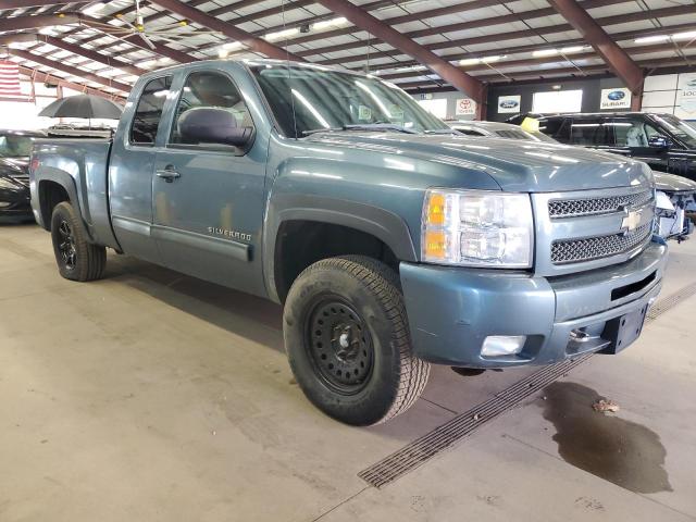 2011 CHEVROLET SILVERADO - 1GCRKSE32BZ269244