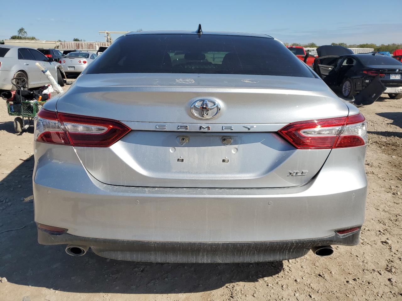 TOYOTA CAMRY XSE