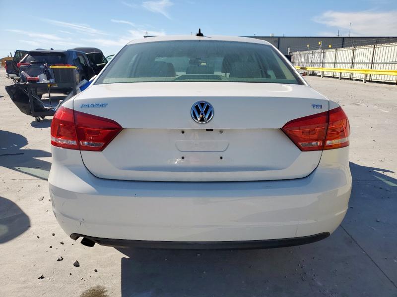2015 VOLKSWAGEN PASSAT S 1VWAT7A39FC096664
