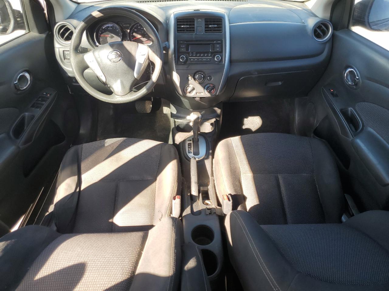 NISSAN VERSA S