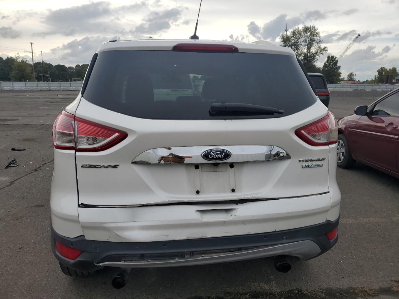FORD ESCAPE TITANIUM