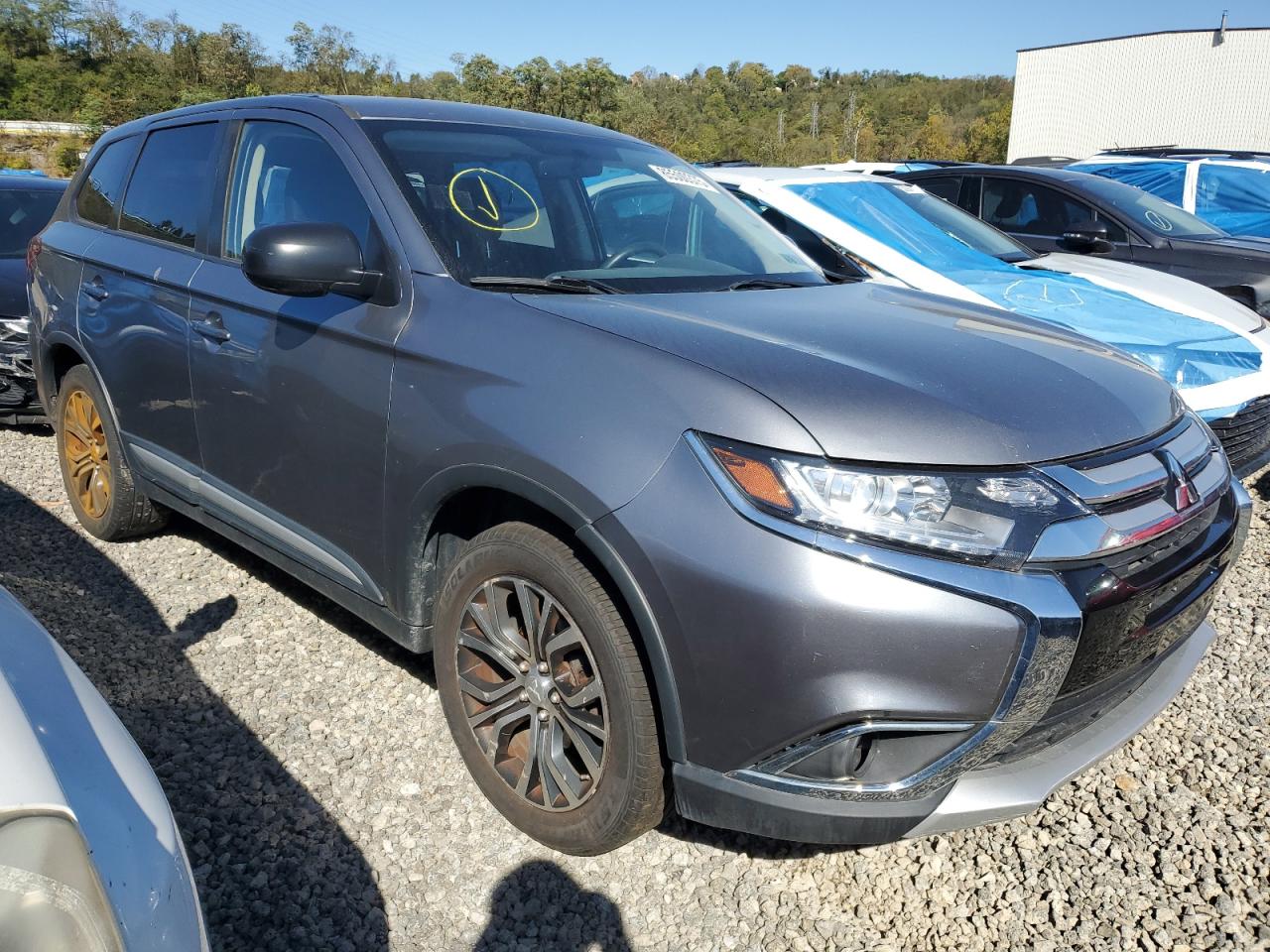 MITSUBISHI OUTLANDER ES