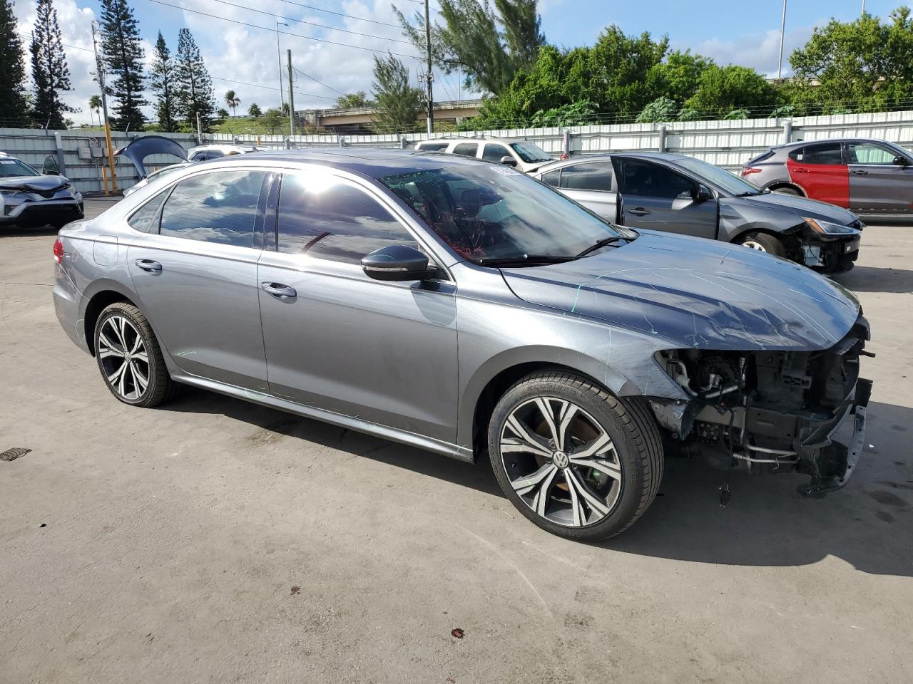 VOLKSWAGEN PASSAT SE