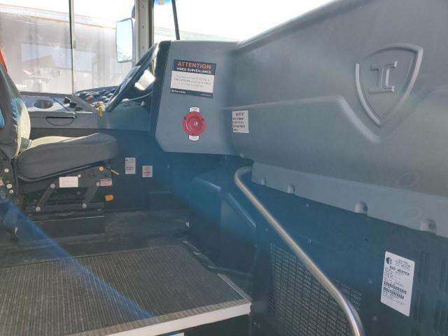 2013 IC CORPORATION 3000 CE #3286740292