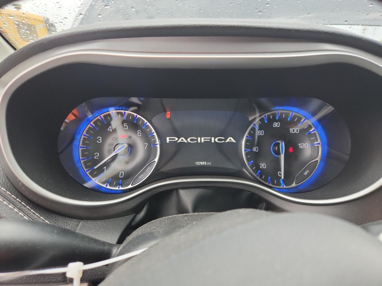 CHRYSLER PACIFICA TOURING L