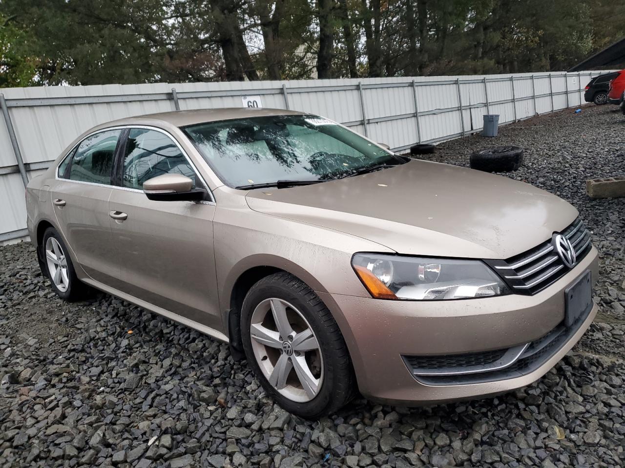 VOLKSWAGEN PASSAT SE