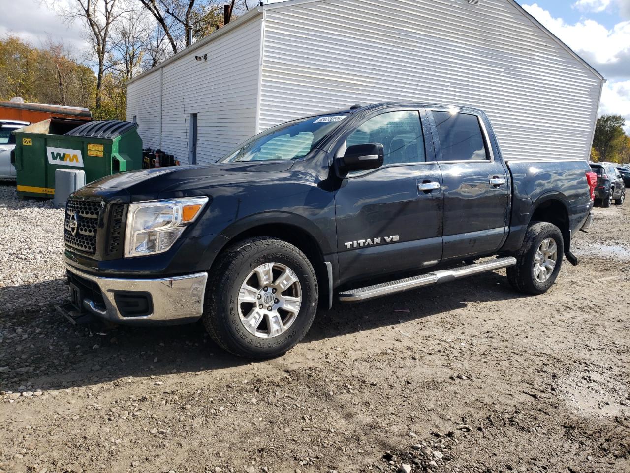 NISSAN TITAN S