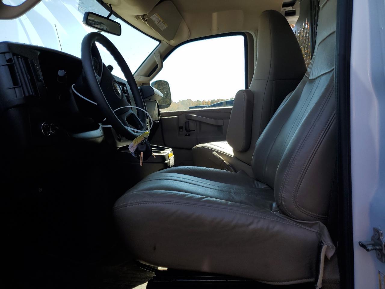 Lot #3284592334 2023 CHEVROLET EXPRESS G2500