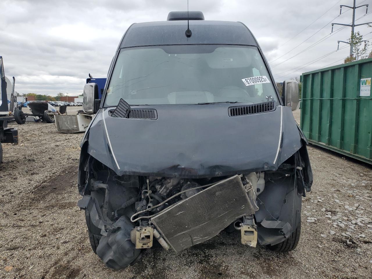 MERCEDES-BENZ SPRINTER 2500