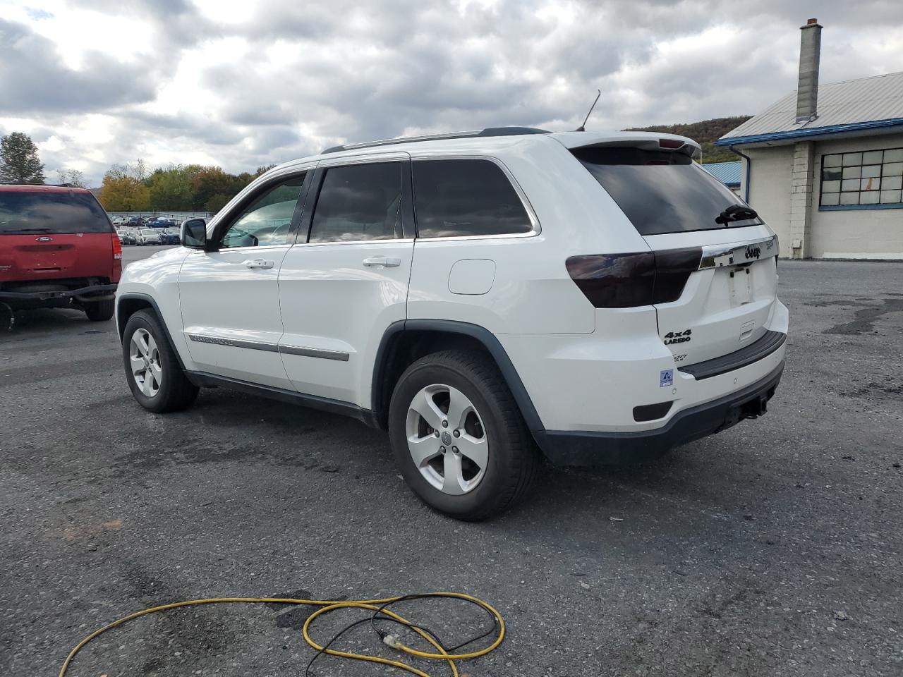 JEEP GRAND CHEROKEE LAREDO