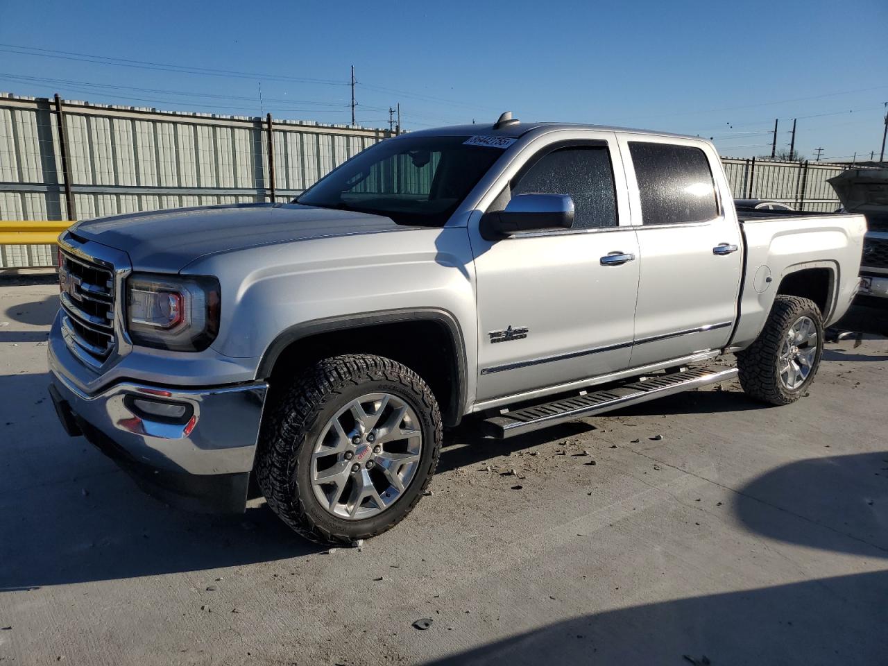GMC SIERRA C1500 SLT