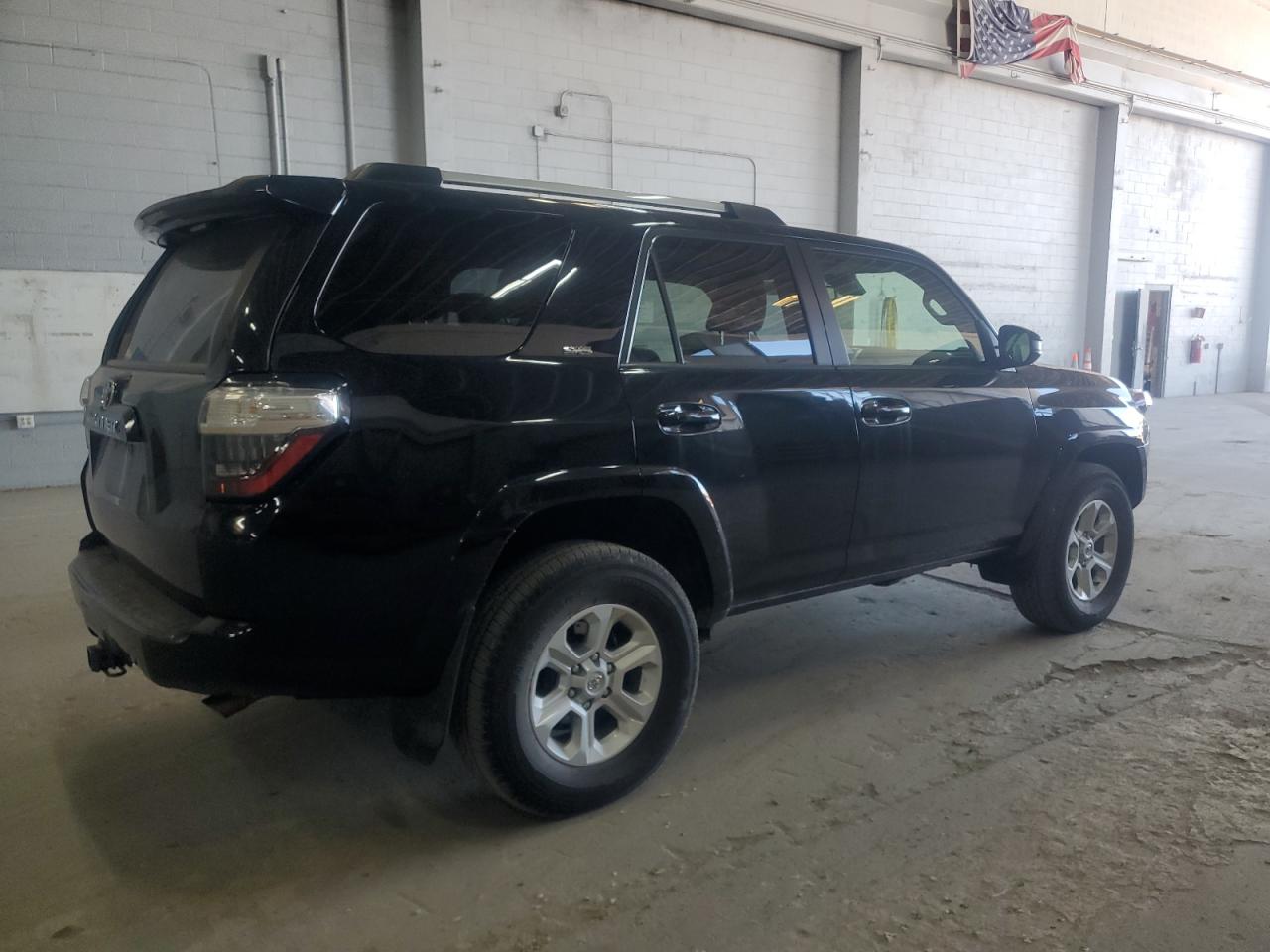 TOYOTA 4RUNNER SR5/SR5 PREMIUM