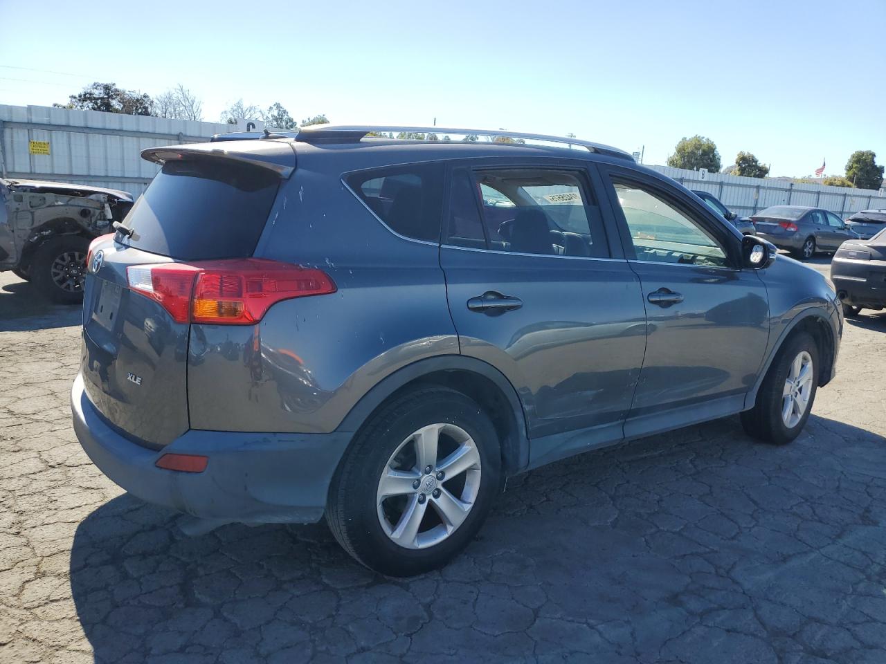TOYOTA RAV4 XLE