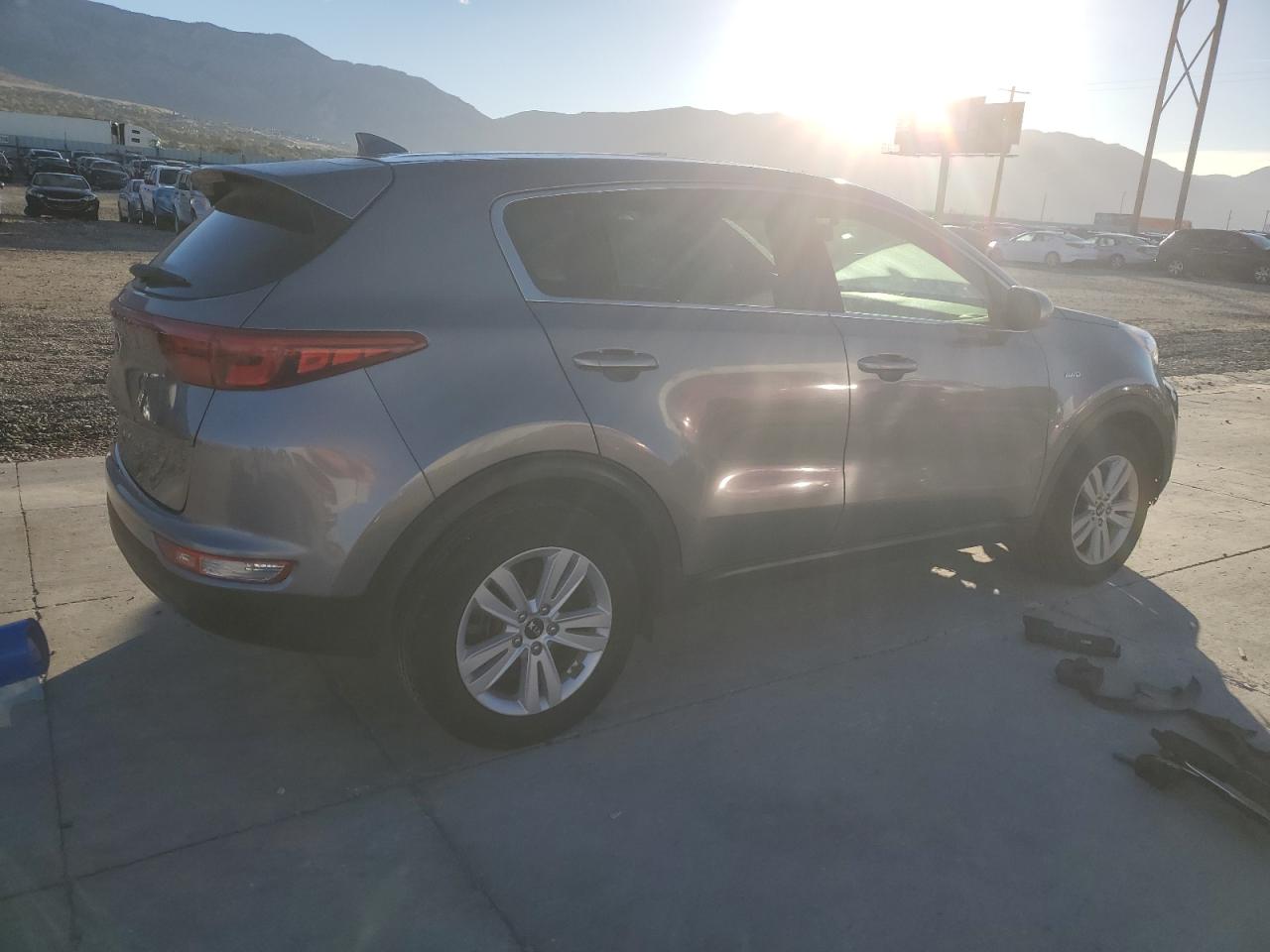 KIA SPORTAGE LX