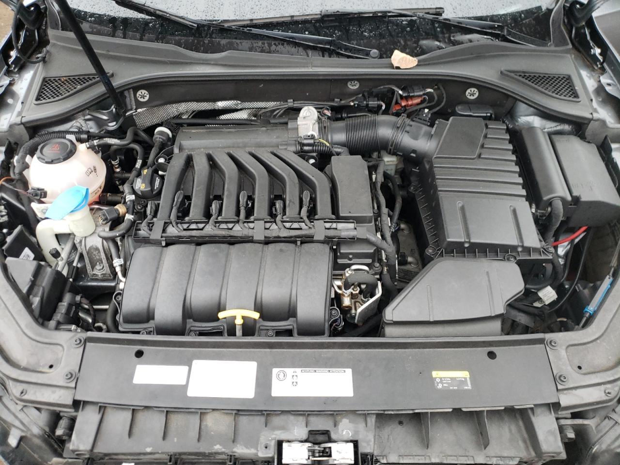 VOLKSWAGEN PASSAT GT