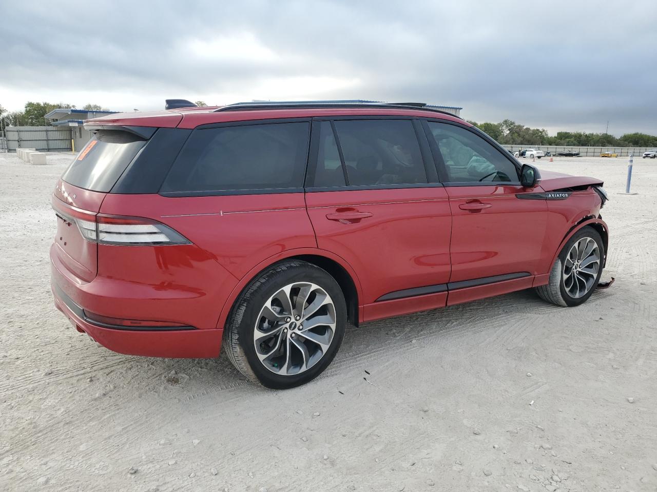 Lot #3318068365 2025 LINCOLN AVIATOR