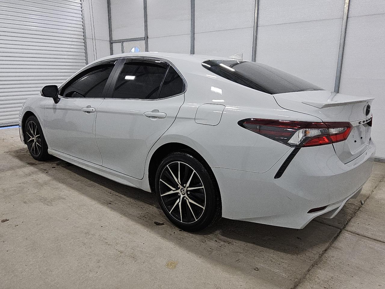 TOYOTA CAMRY SE NIGHT SHADE