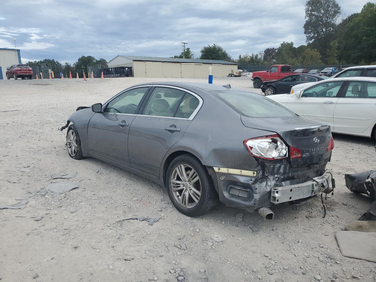 INFINITI G37 BASE