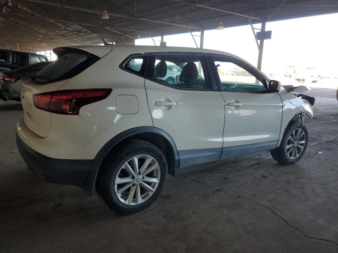 NISSAN ROGUE SPORT S