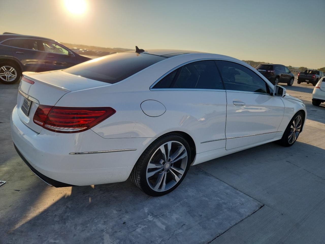 MERCEDES-BENZ E-CLASS 400