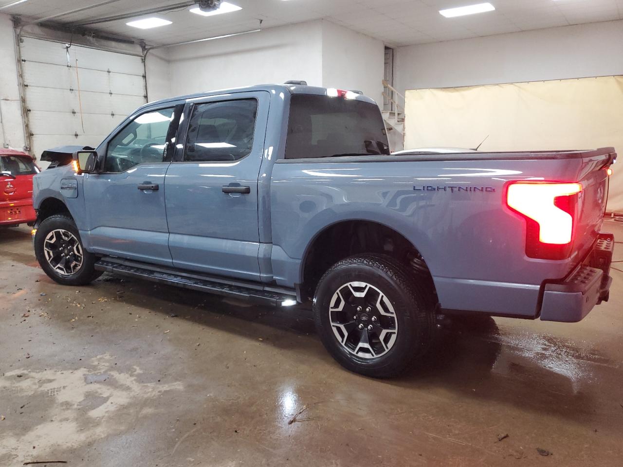 FORD F-150 LIGHTNING PRO