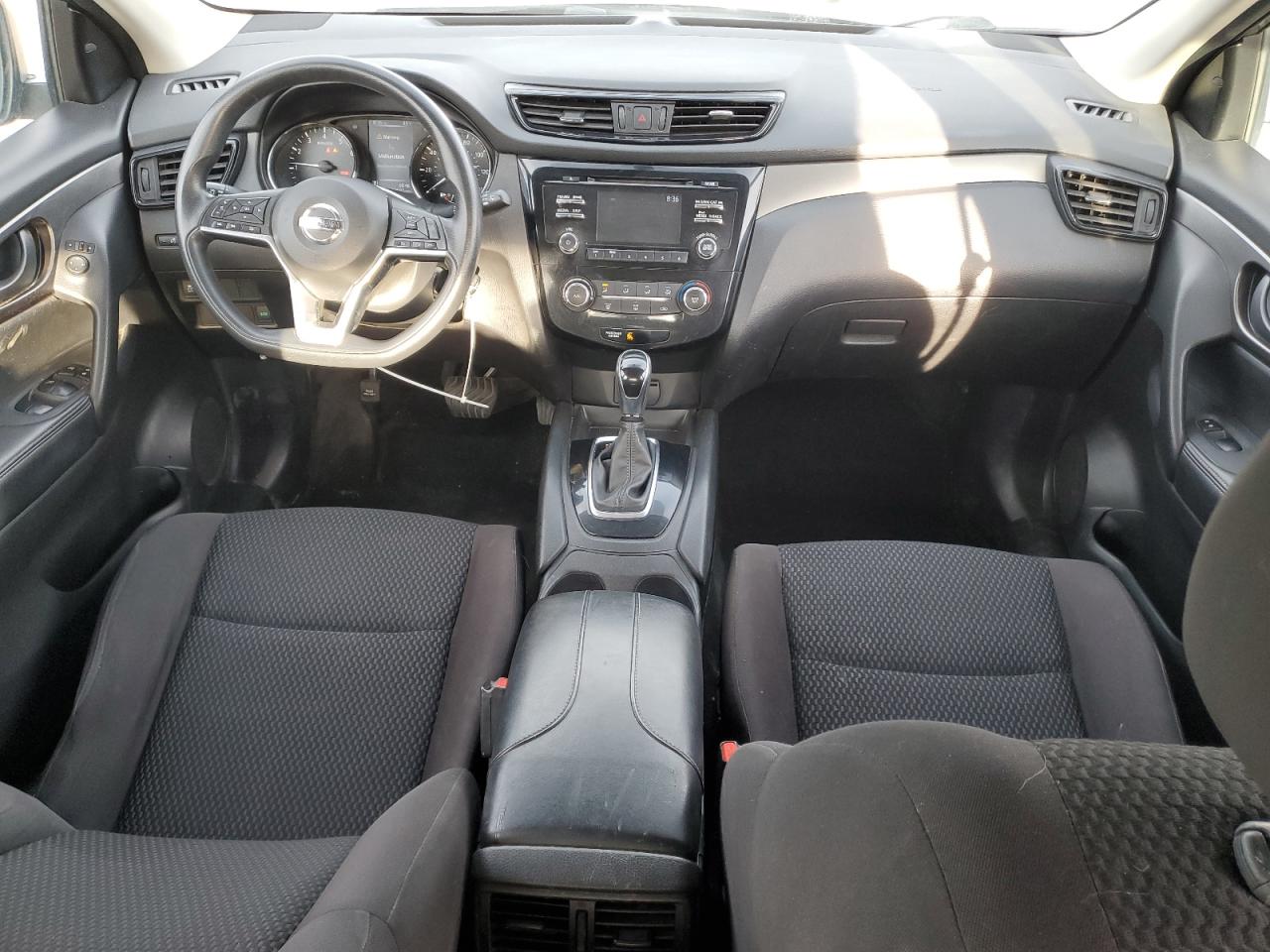 NISSAN ROGUE SPORT S