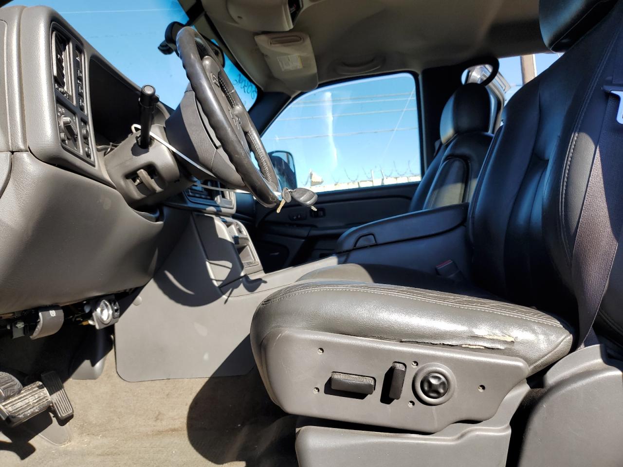 Lot #3279638921 2004 CHEVROLET SILVERADO