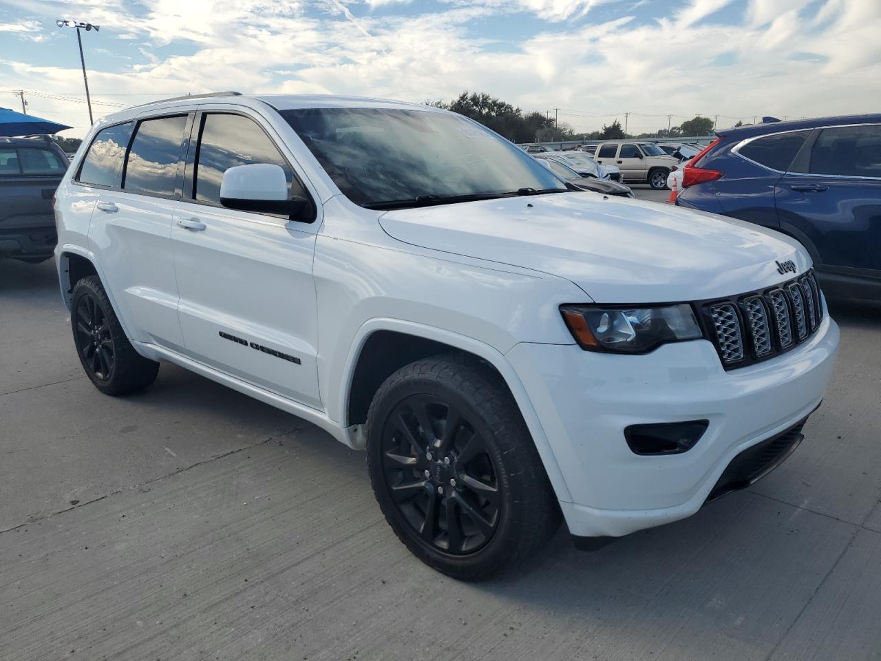JEEP GRAND CHEROKEE LAREDO