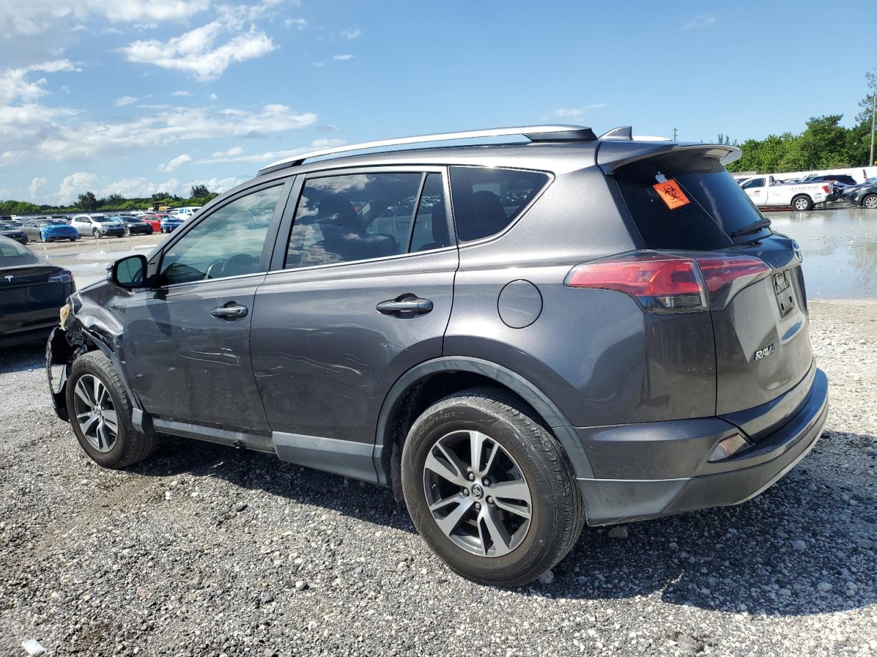 TOYOTA RAV4 XLE