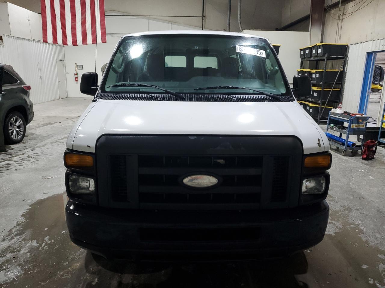 FORD ECONOLINE E350 SUPER DUTY WAGON