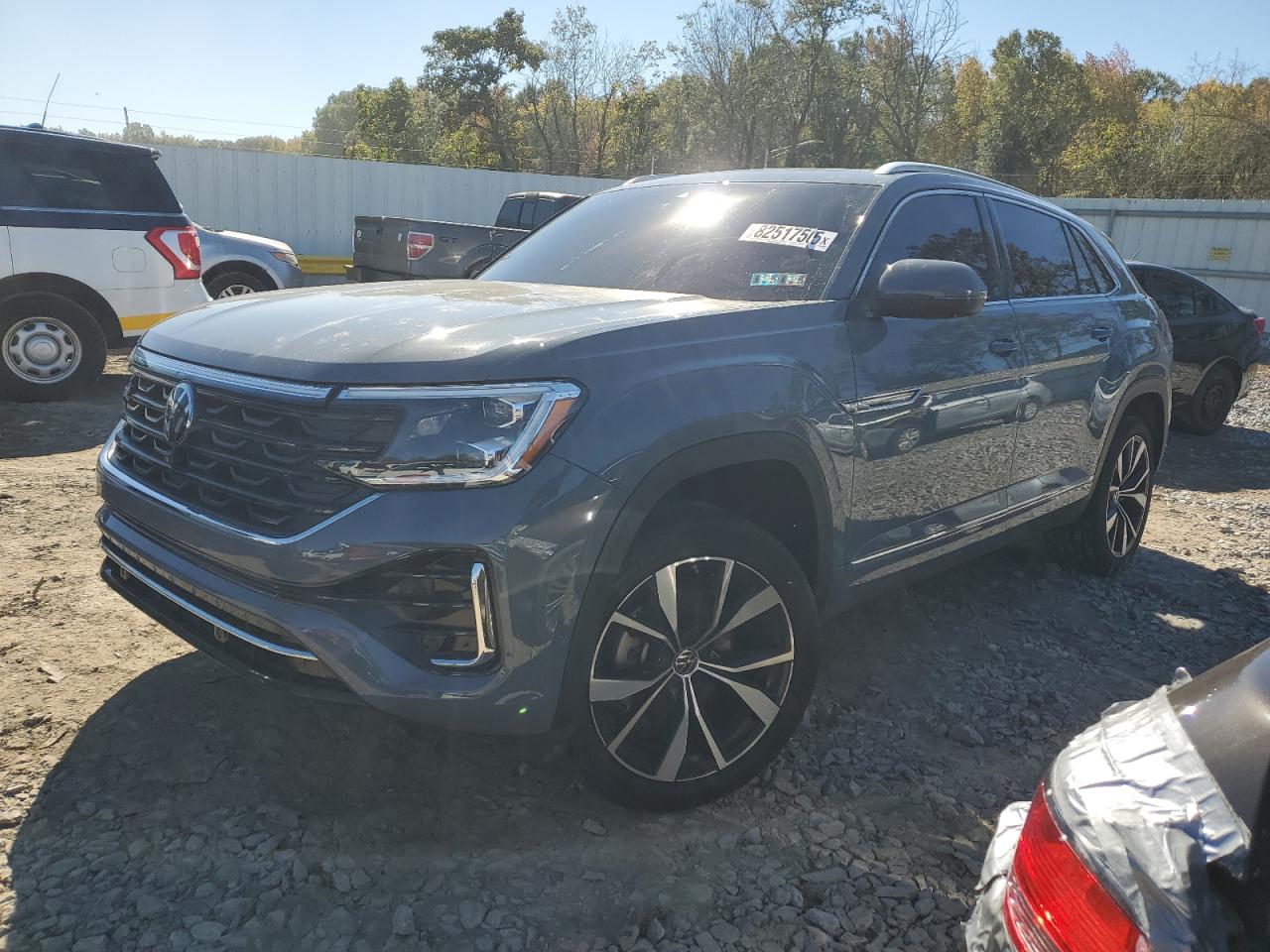 VOLKSWAGEN ATLAS CROSS SPORT SEL PREMIUM R-LINE