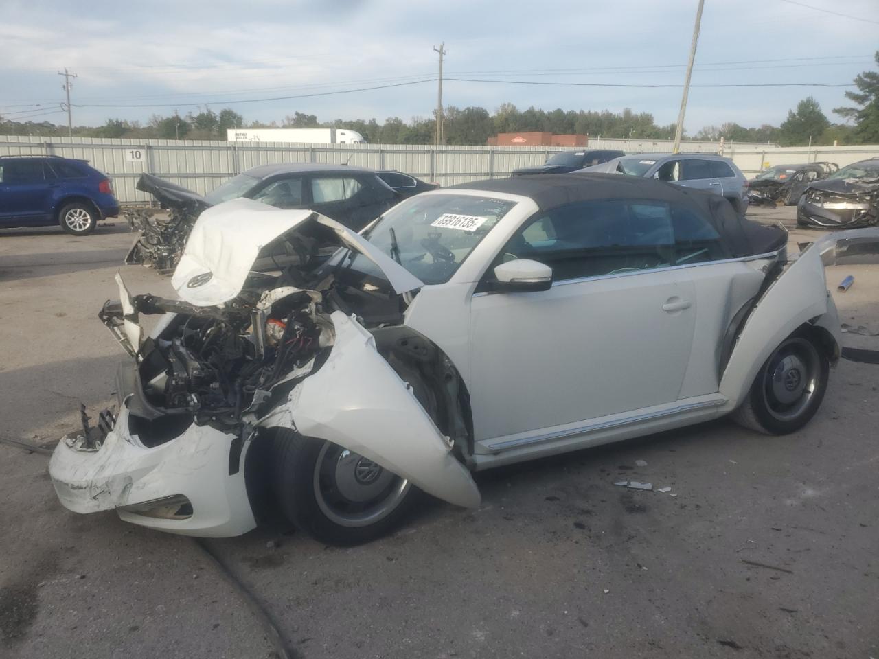 Lot #3290285239 2016 VOLKSWAGEN BEETLE S/S