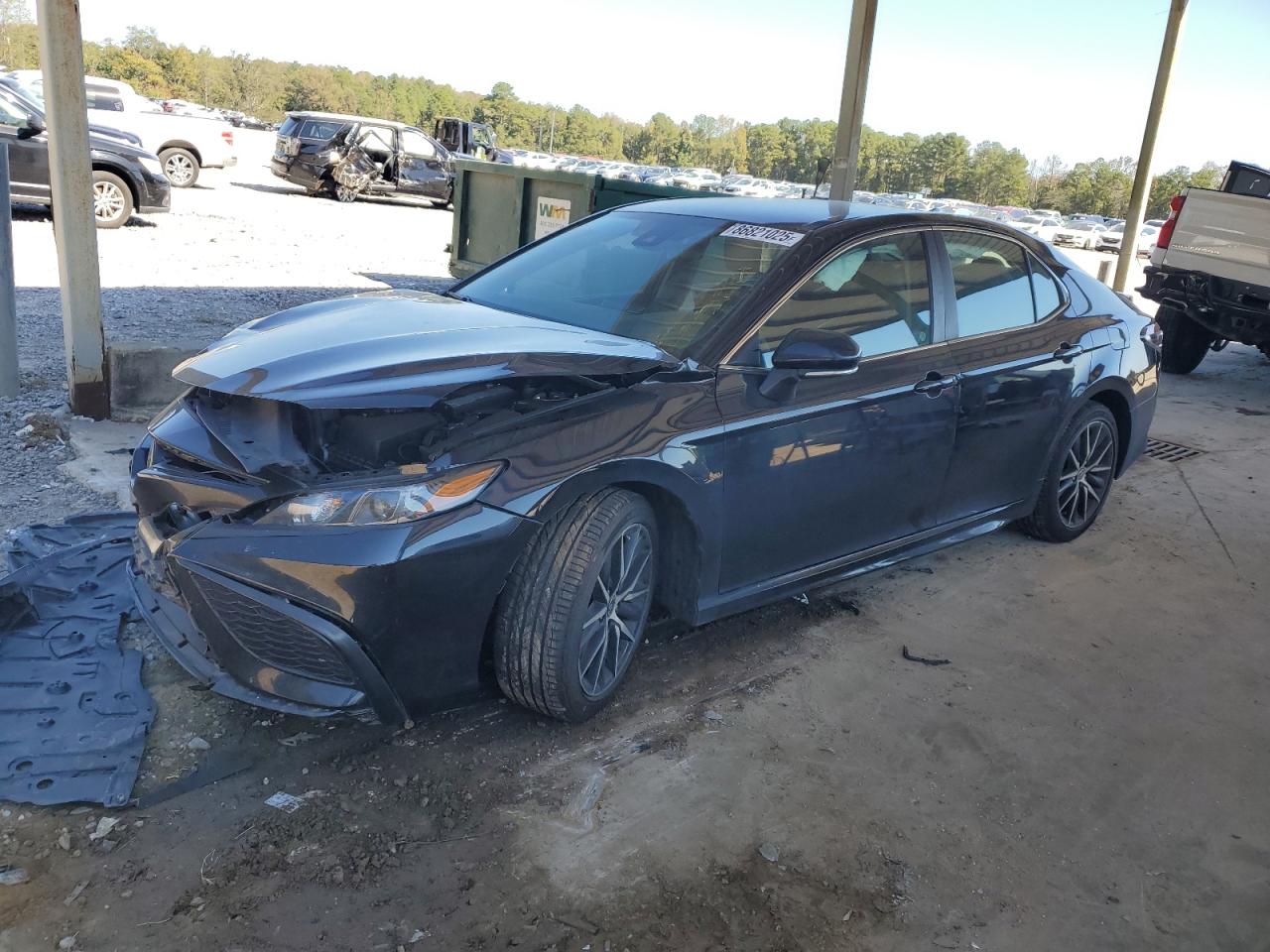 TOYOTA CAMRY SE NIGHT SHADE